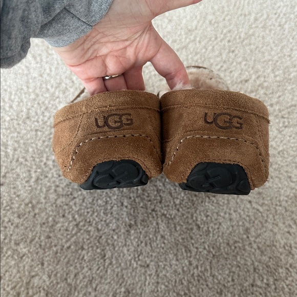 UGG Men’s Ascot Slipper in Chestnut Tan Size 10 Excellent Used Condition - Picture 3 of 8